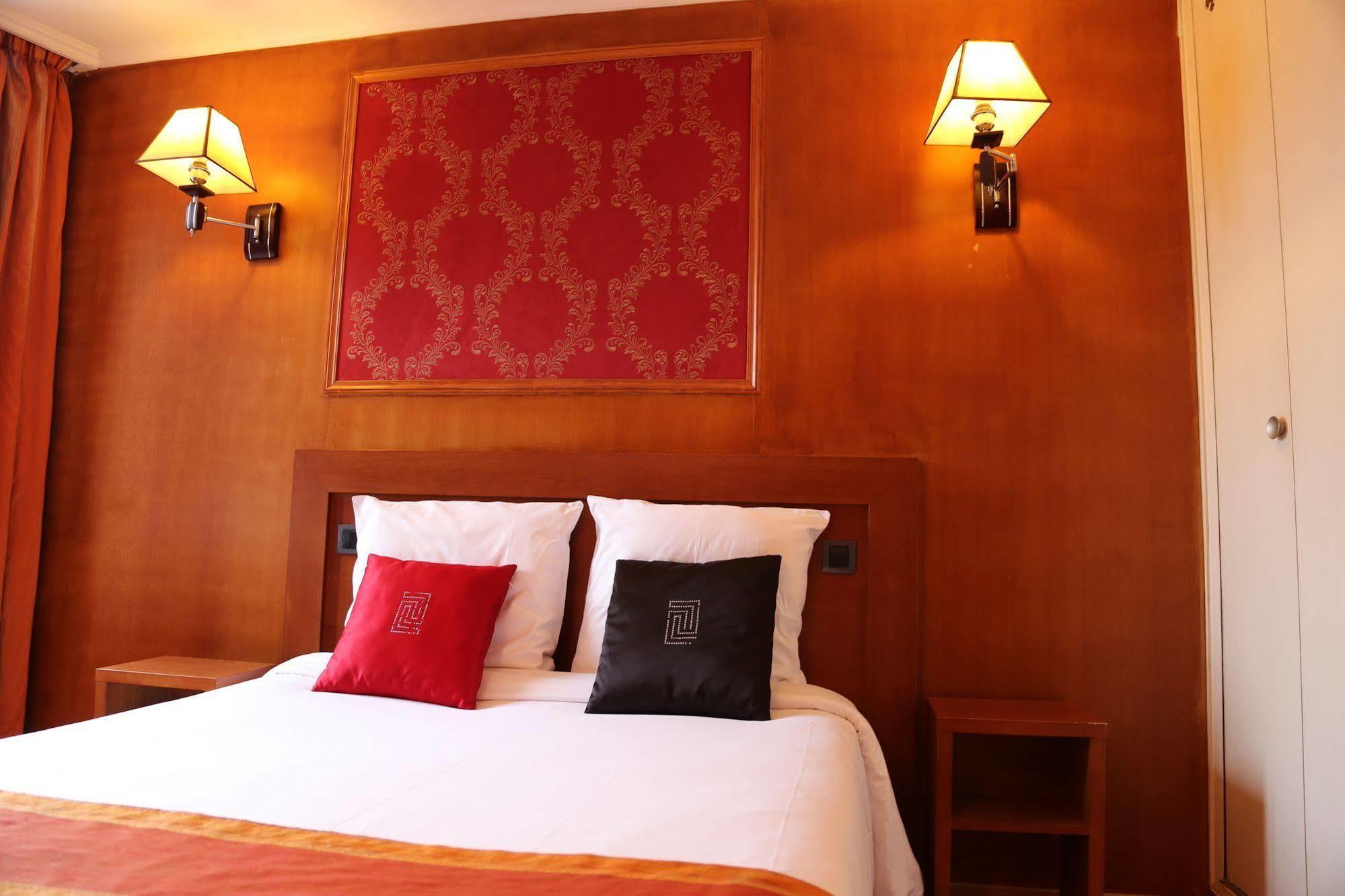 Hôtel Princesse Isabelle Puteaux Esterno foto