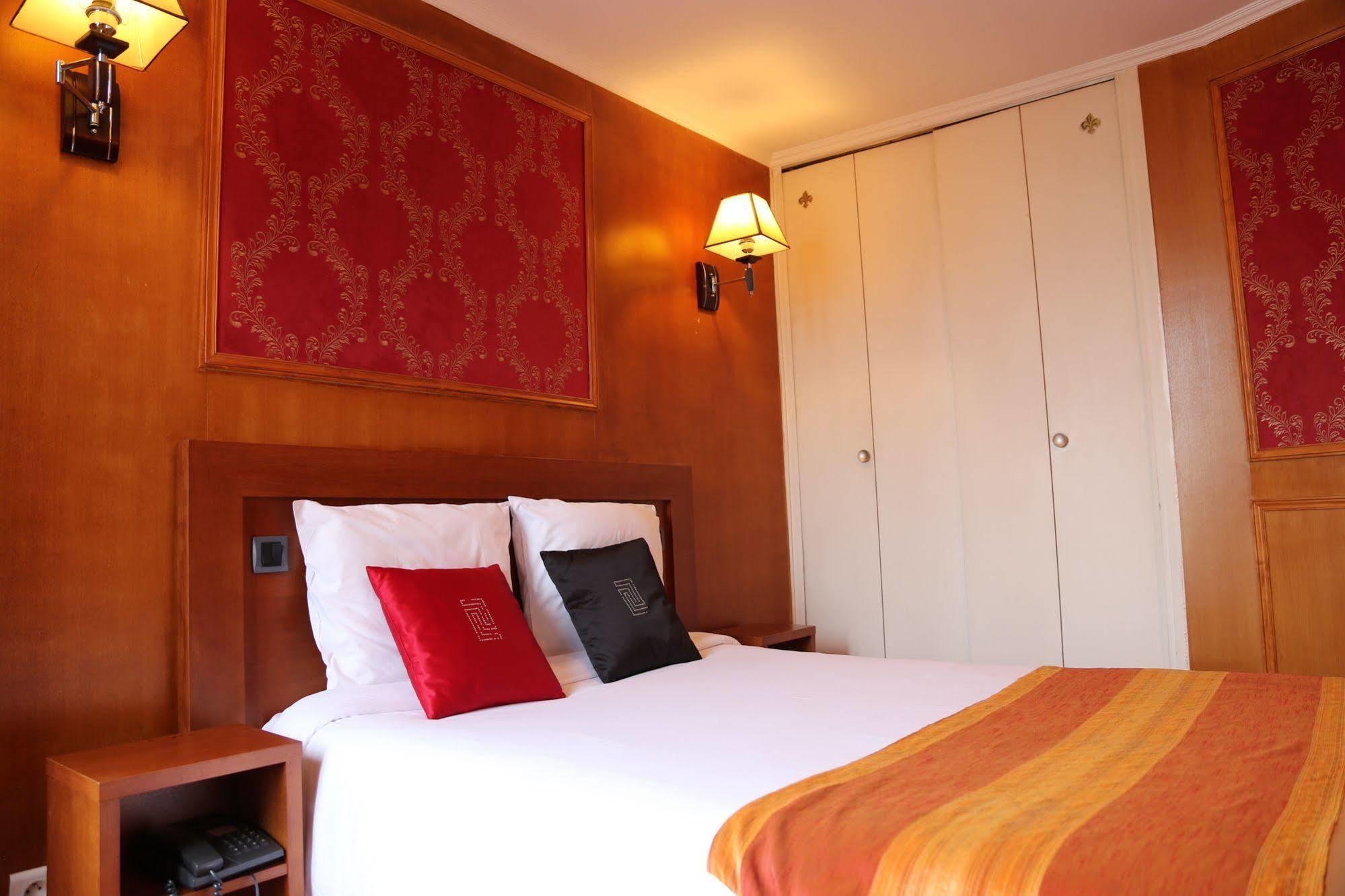 Hôtel Princesse Isabelle Puteaux Esterno foto